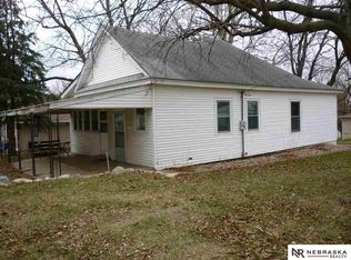 285 N 4th St, Papillion, NE 68059