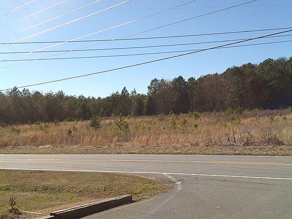 3rd image of 202 N State Highway 16 Business Hwy