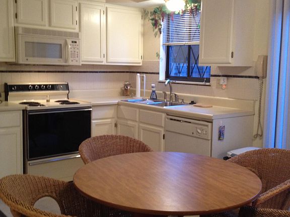 2nd image of 190 Nottingham Ct #190