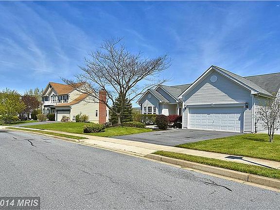 2nd image of 10113 Saddleridge Dr