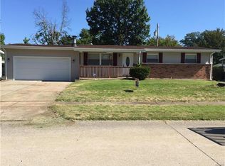745 Blackbird Dr, Florissant, MO