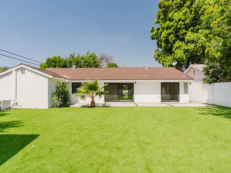 8400 Chimineas Ave — Photo 31