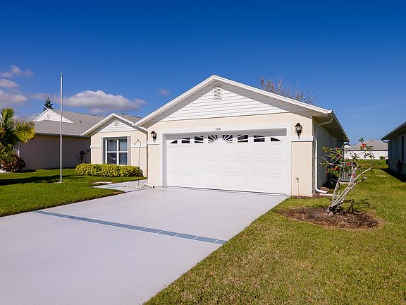 Home For Sale In Palm Grove