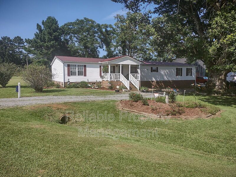 1st image of 1070 Lynch Rd