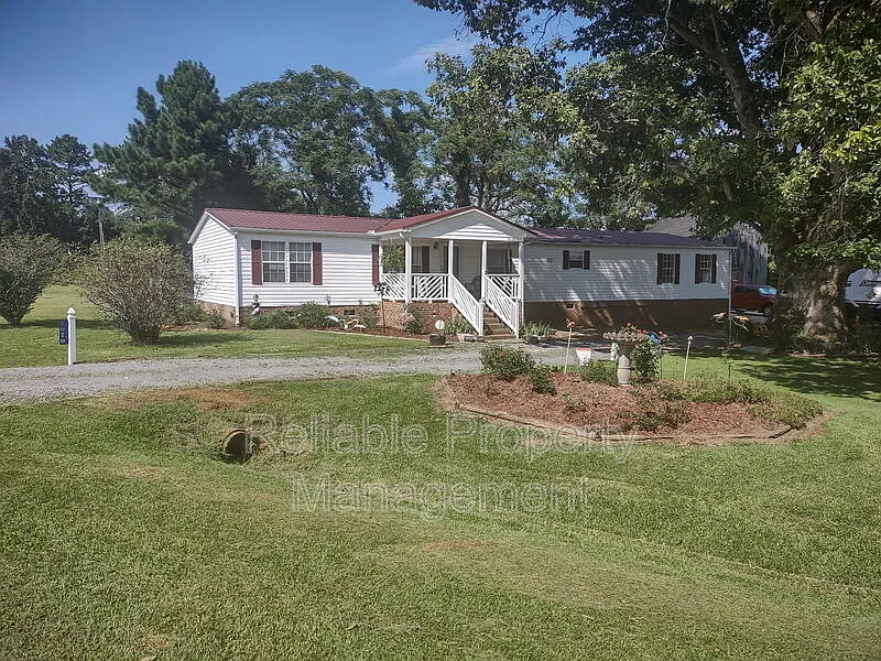 1070 Lynch Rd
