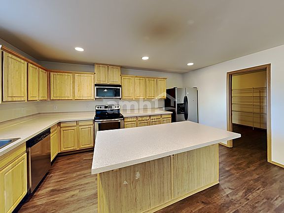 3rd image of 1919 179th Street Ct E