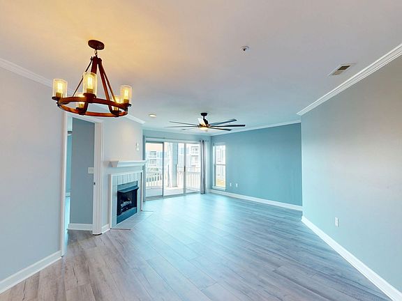 2nd image of 1105 Torrence Cir