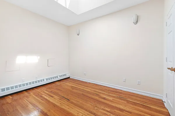 Rented by Compass | media 5