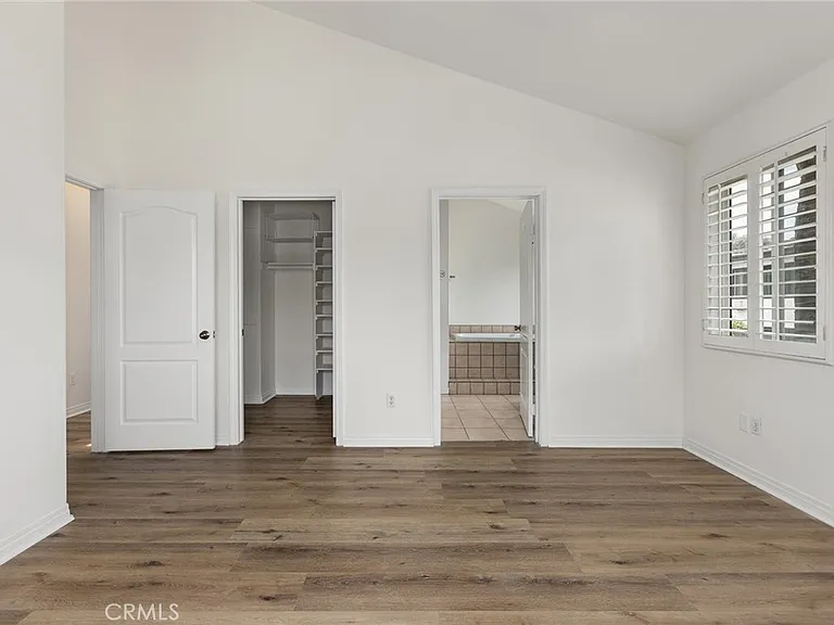 14328 Magnolia Blvd #2 — Photo 11