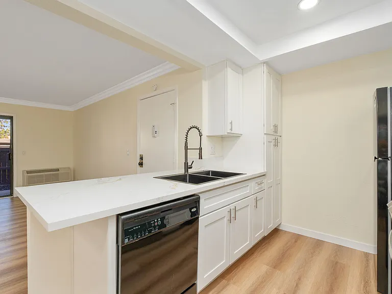 3535 Banbury Dr #65 — Photo 11