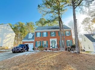 8612 Hobhouse Cir, Raleigh, NC 27615