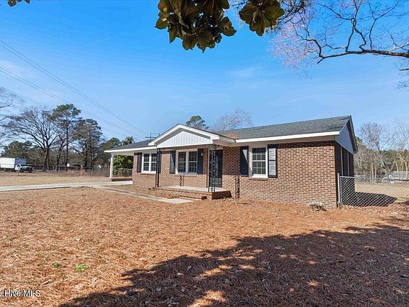 3rd image of 329 Brentwood Drive