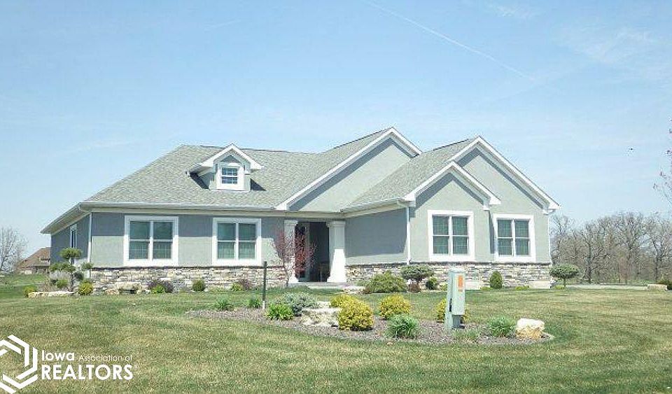 1st image of 5631 Clubhouse Dr