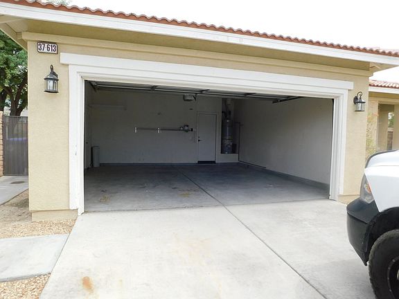 2nd image of 37613 Beeston Ct