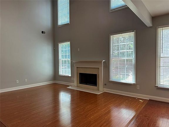 3rd image of 669 Maple Grove Way