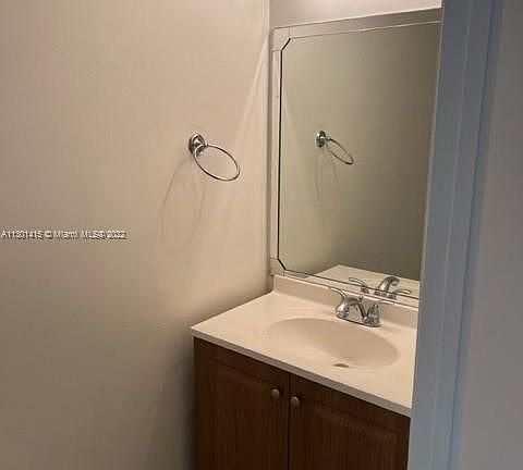 4th image of 203 Palm Way #203