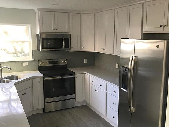 5th image of 175 21st Ave S