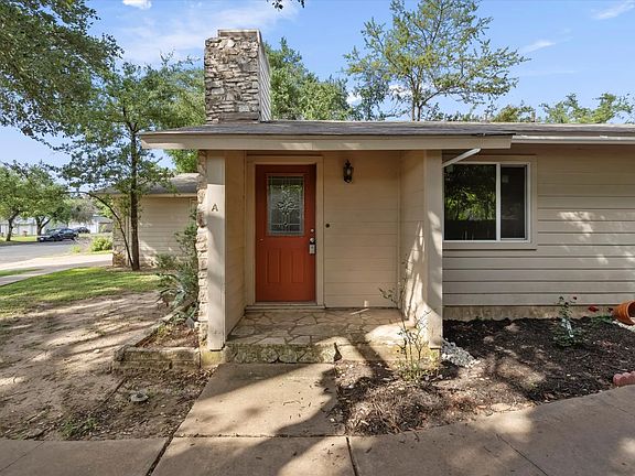 2nd image of 11908 Broad Oaks Dr Unit 1