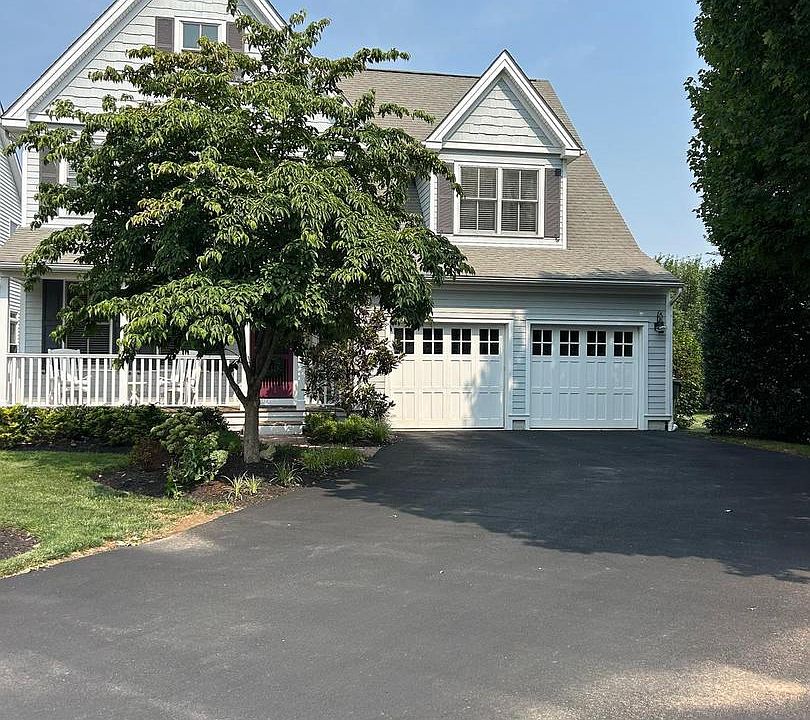 1st image of 909 Phipps Way