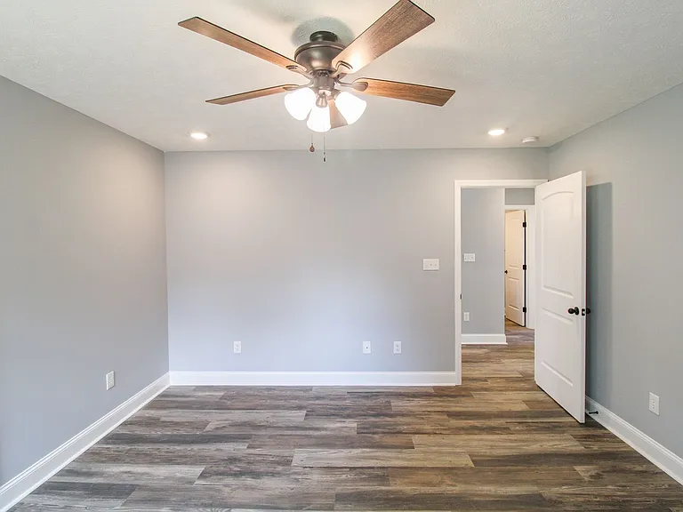 19825 Shady Acres Cir — Photo 15