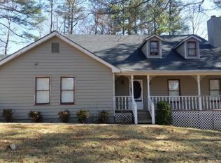 765 Navarre Dr, Stone Mountain, GA 30087