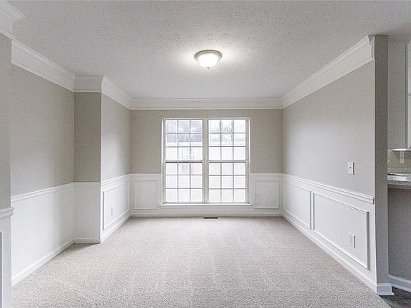 5th image of 2312A Oak Glenn Cir