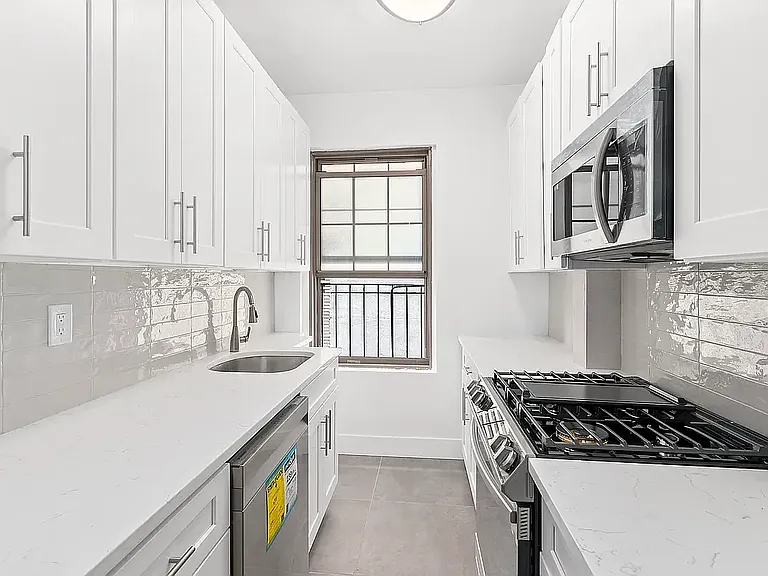 1100 Grand Concourse #4B — Photo 13
