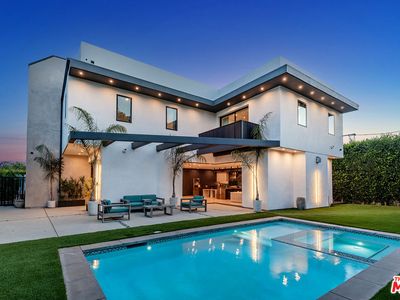 7303 W 89th St, Los Angeles, CA, 90045
