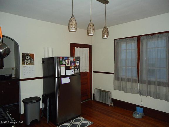 2nd image of 19 Scott St