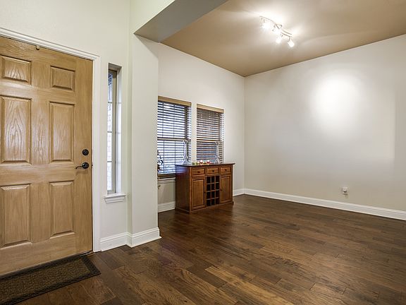 3rd image of 2870 Colina Creek Dr