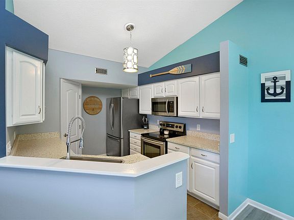 2nd image of 1518 Butler Ct APT 304