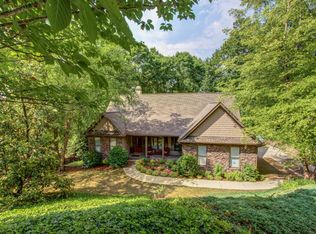 3170 Deep Water Dr, Gainesville, GA 30506