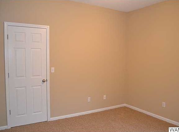 4th image of 10370 Hunt Cir