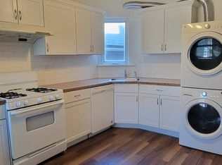 2054 W Roscoe St #2, Chicago, IL 60618