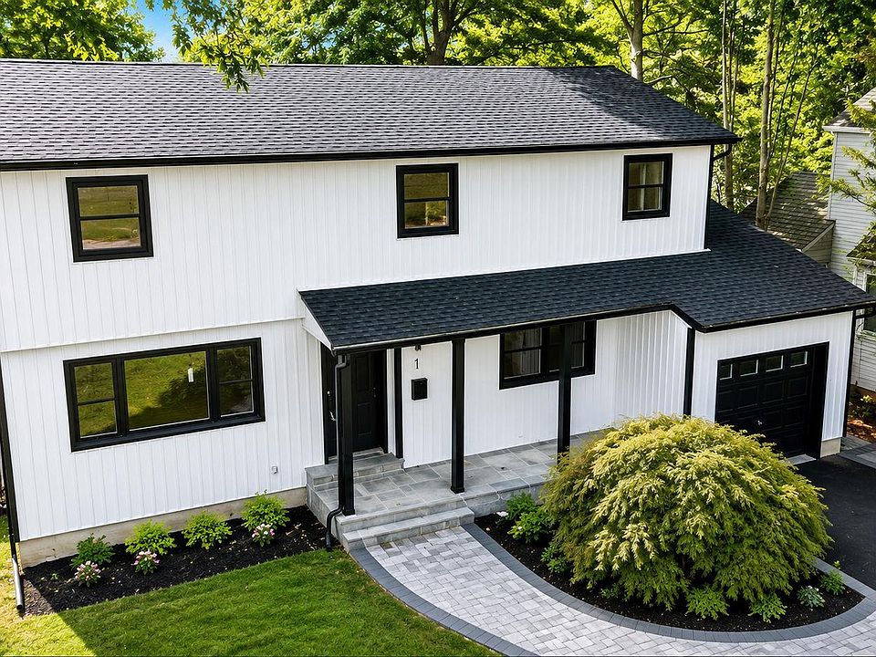 1st image of 441 Roslyn Road