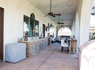 2547 Meadow View Rd, Hanford, CA 93230