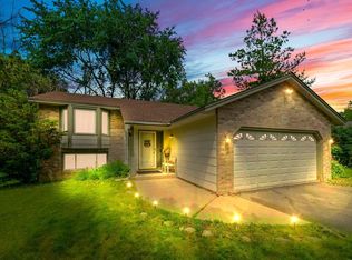 5590 W 134th St, Savage, MN 55378