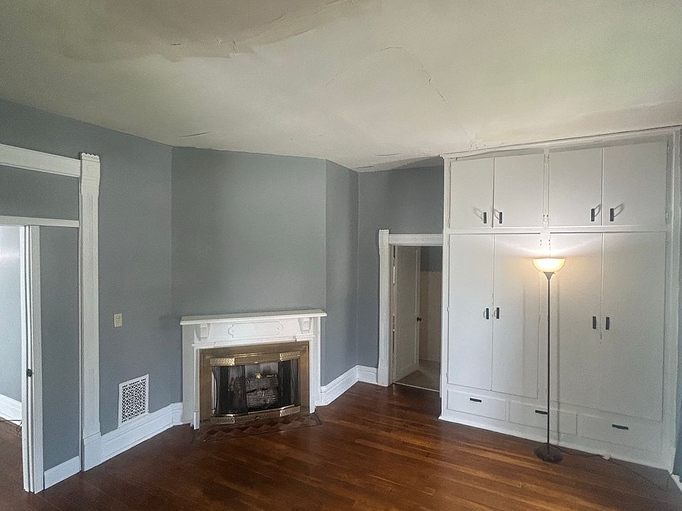 1st image of 409 W Mulberry St #1