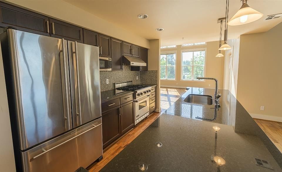 1st image of 8296 160th Ave NE #3awxdfjry