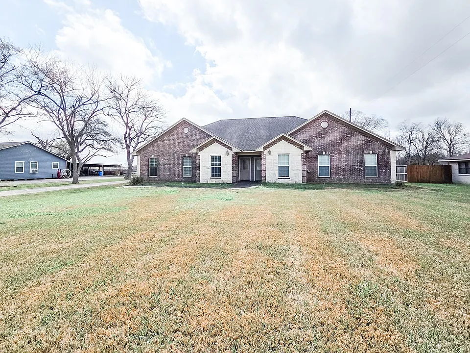 928 Runneburg Rd