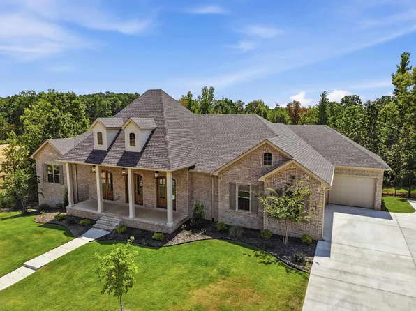 1583 Bighorn Dr, Benton, AR 72019
