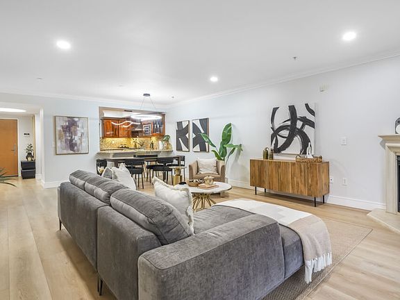 3rd image of 1878 Greenfield Ave APT 104