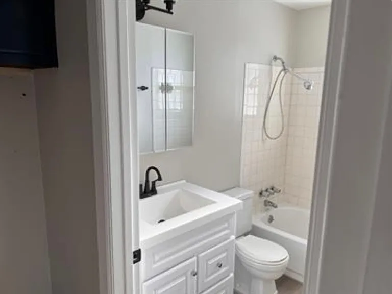 Willow Run Apartments — Photo 26