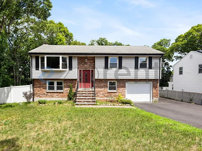 12 Thomas St — Photo 1