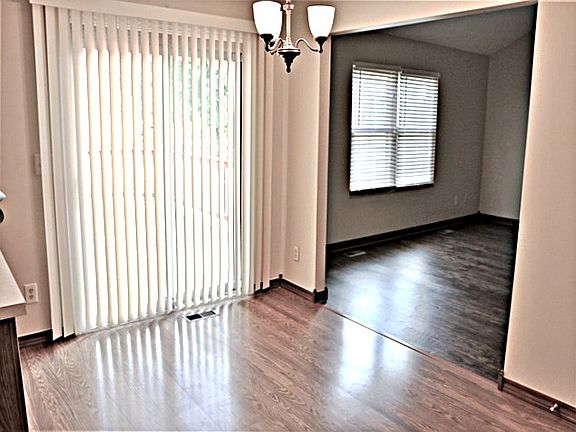 3rd image of 2162 Birdfoot Ln