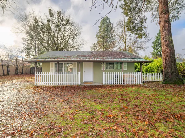 311 SW Bridge St, Grants Pass, OR 97526