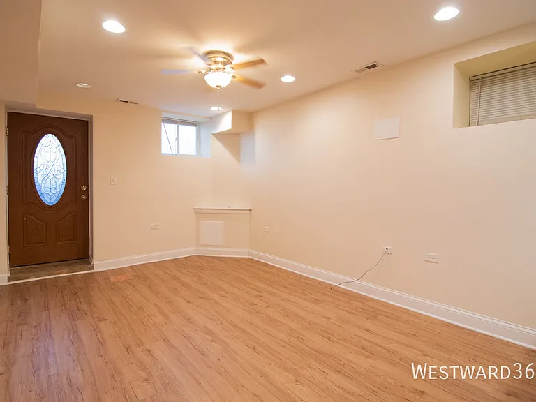 1546 N Mohawk St #1 — Photo 7