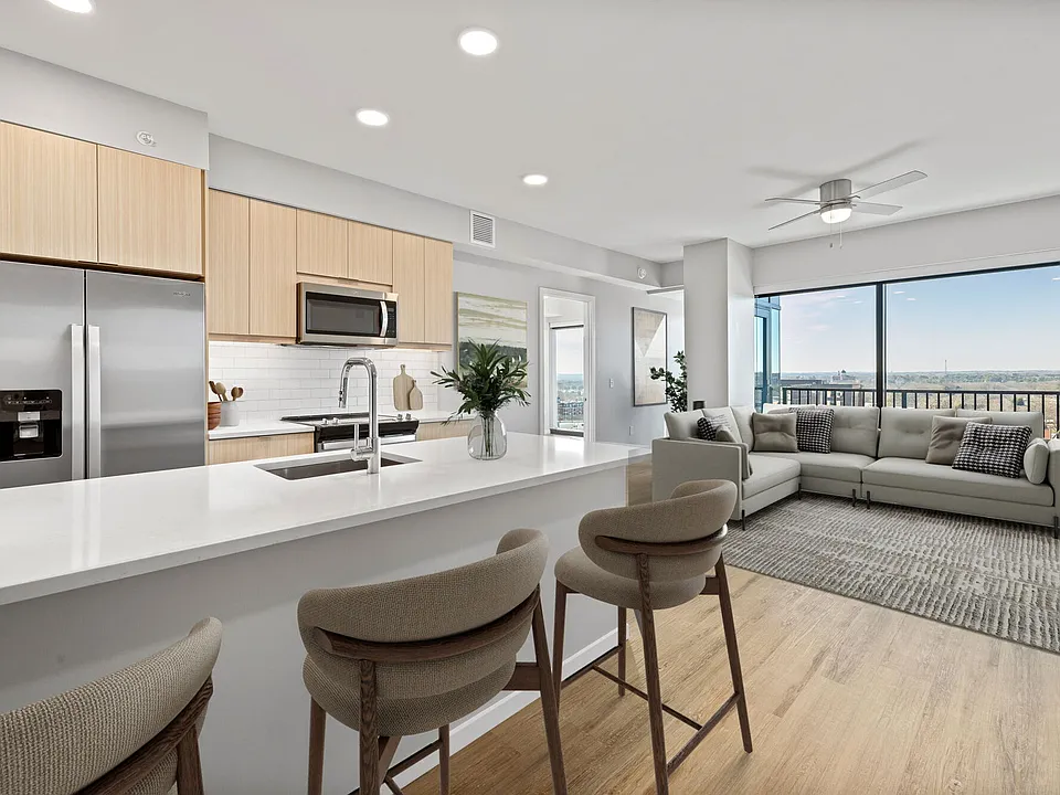 400H apartments community photo