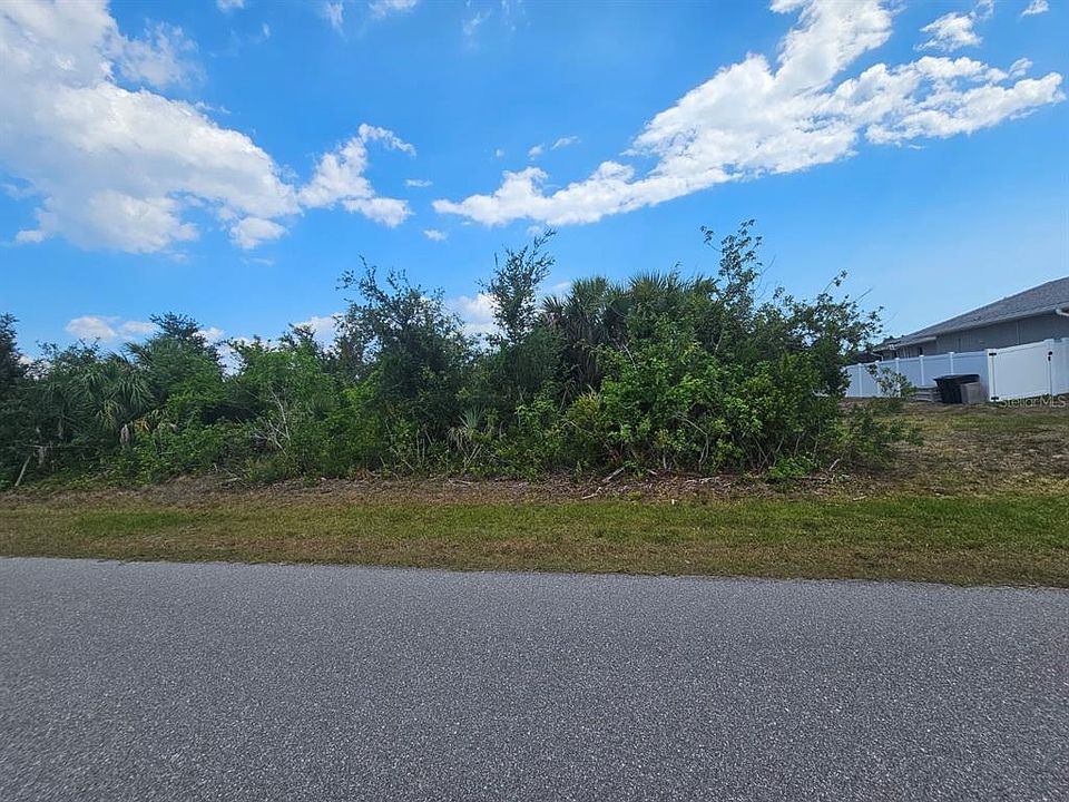 2nd image of 15595 Stuart Cir #9