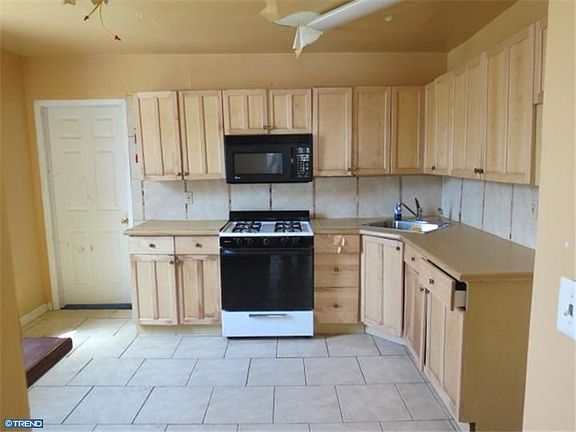 5th image of 3413 W Clearfield St